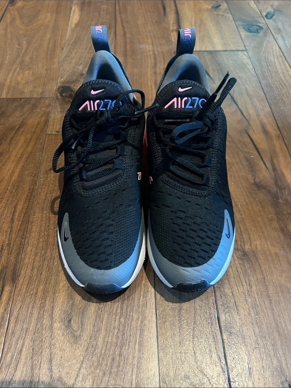 Nike sleek athletic